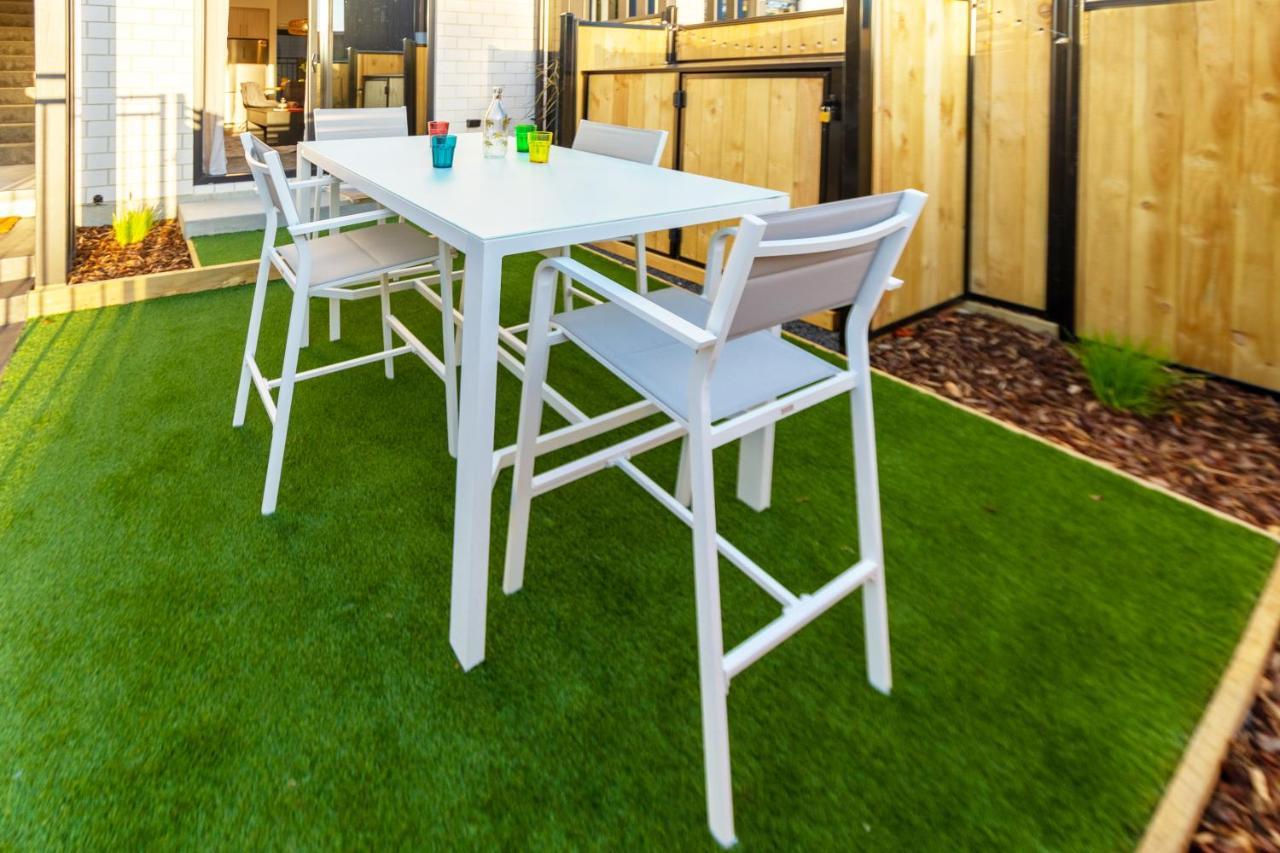 Modern 3 Bed Overlooking Hagley Park Christchurch Eksteriør billede