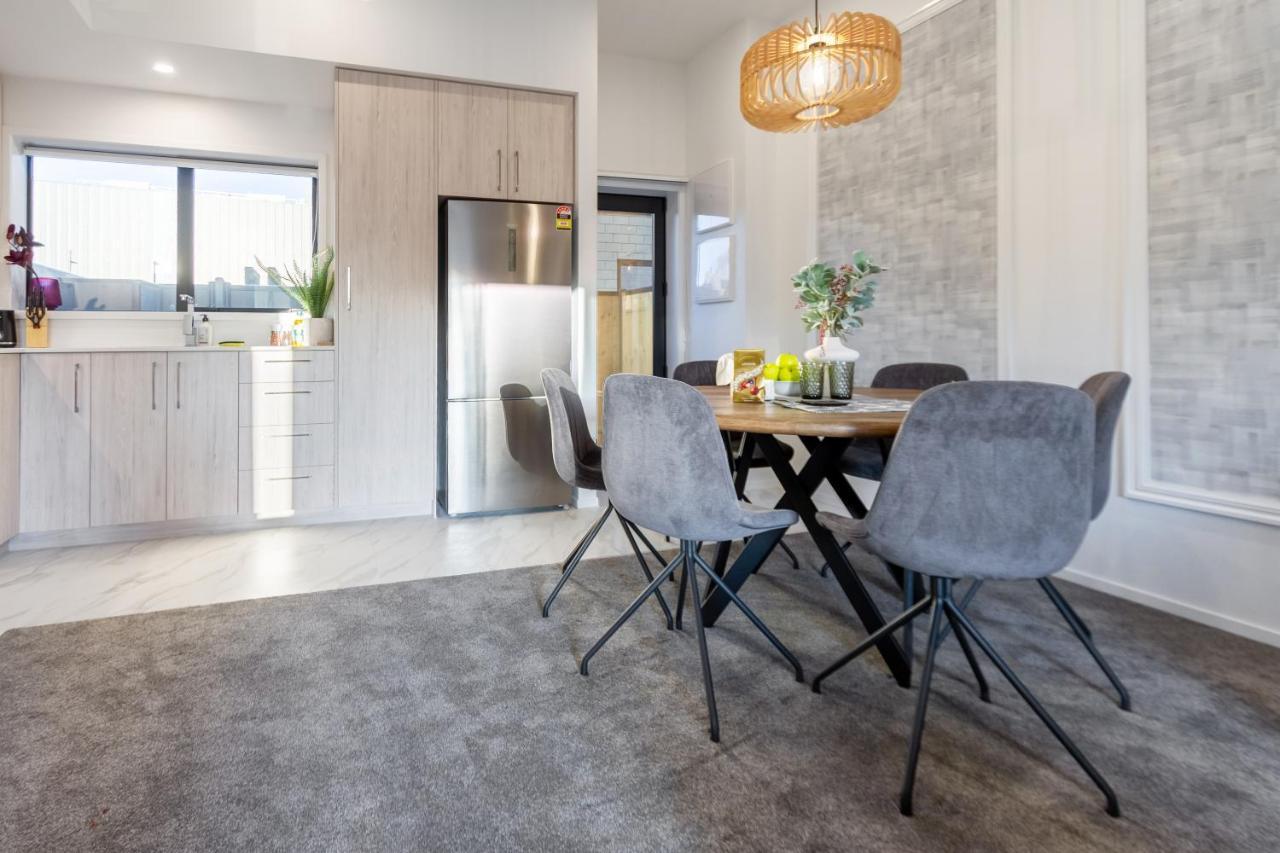 Modern 3 Bed Overlooking Hagley Park Christchurch Eksteriør billede