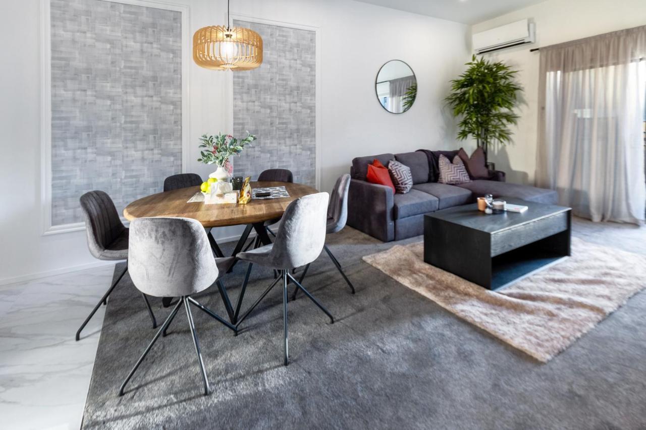 Modern 3 Bed Overlooking Hagley Park Christchurch Eksteriør billede